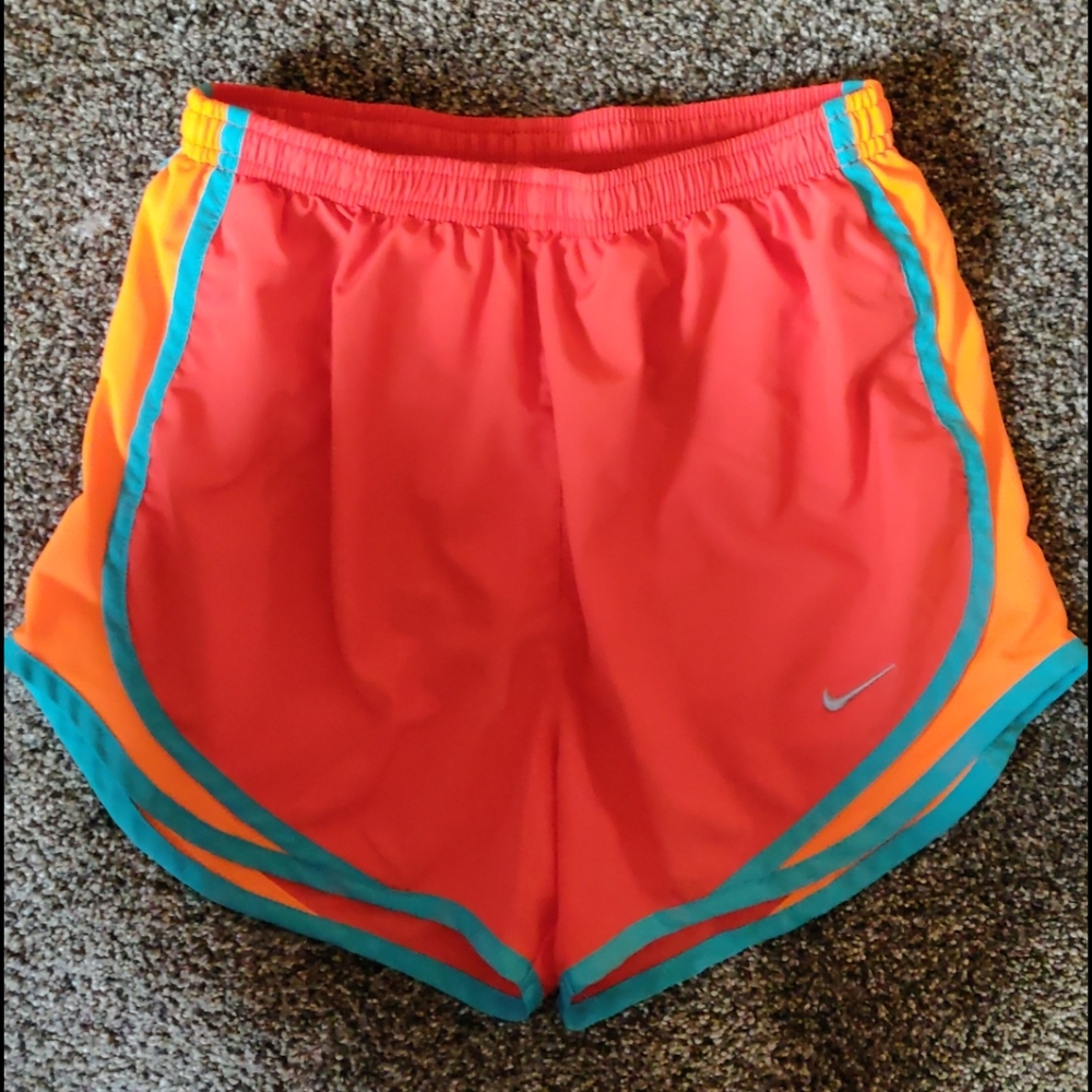 Nike tempo shorts XS